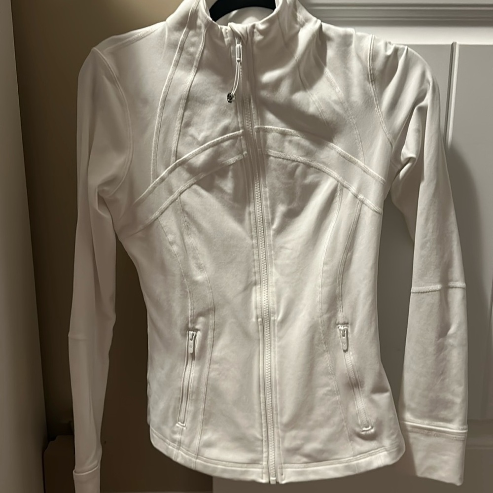 NWOT Lululemon Define Jacket white size 6